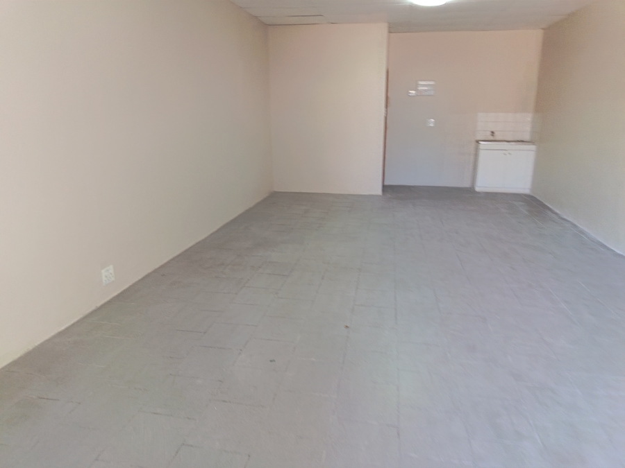 To Let commercial Property for Rent in Vredenburg Western Cape